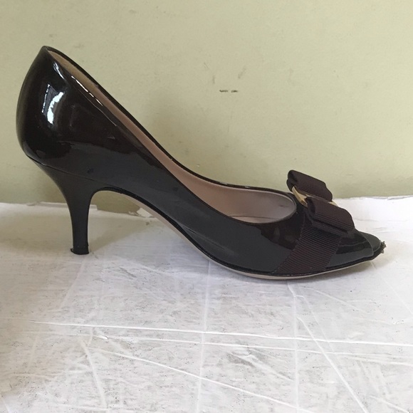 Salvatore Ferragamo Vara Open Peep Toe Pumps Bow Logo Patent Leather Shoes Heels - Picture 3 of 16